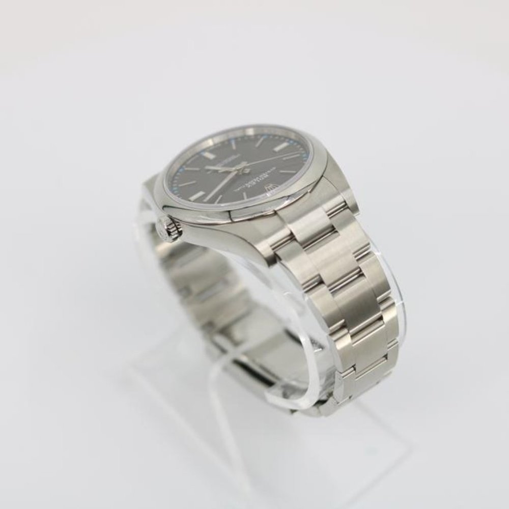 Rolex Silver Oyster Perpetual - Picture 5 of 11